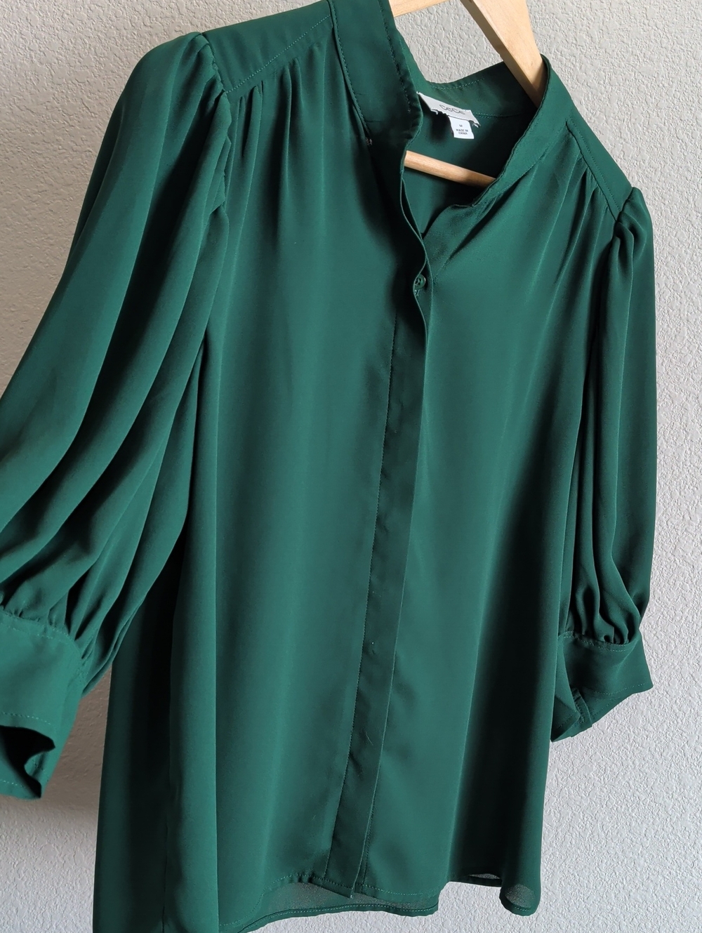 CeCe Deep Green Button-Front Blouse with Puff Sleeves